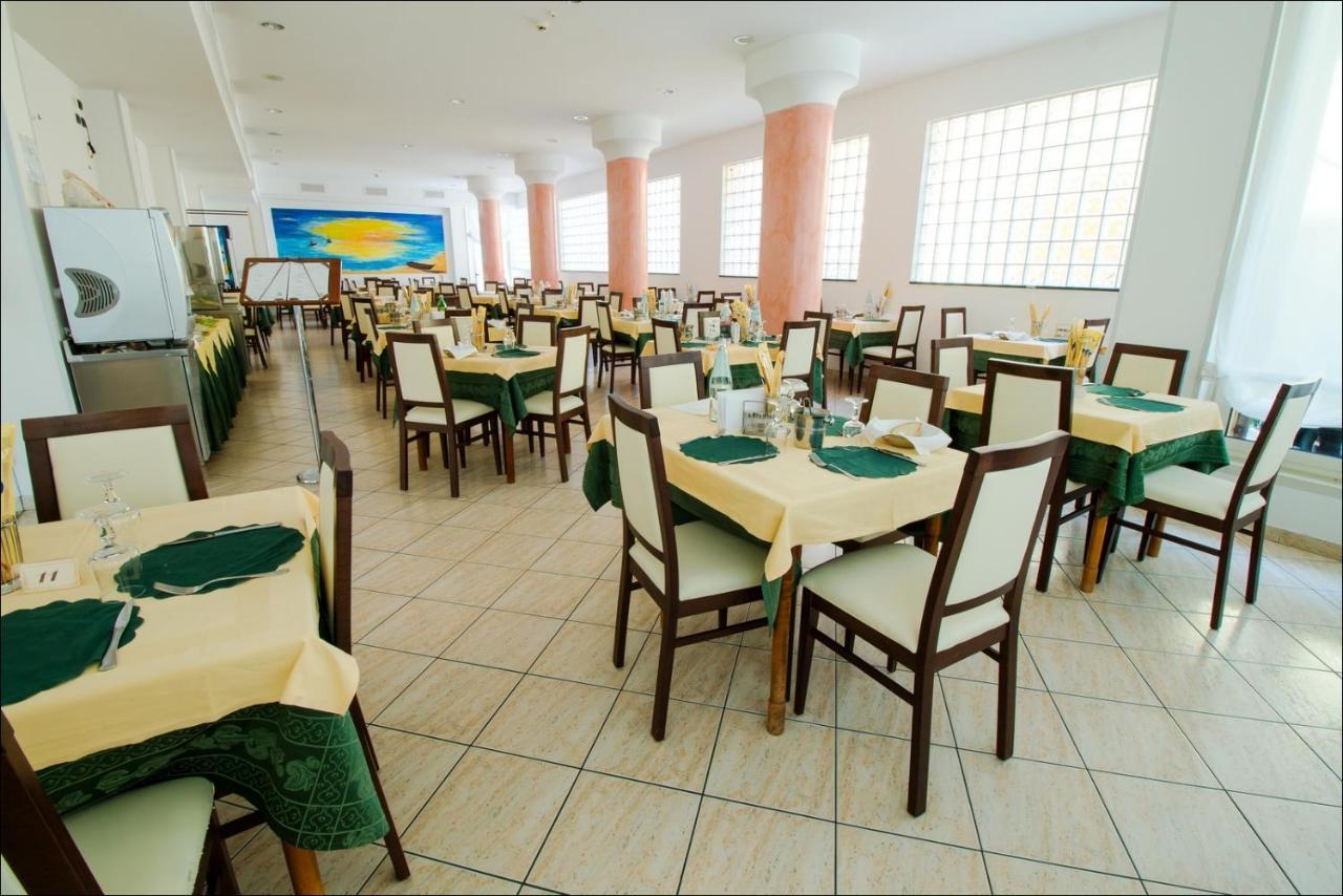 Hotel Belfiore Misano Adriatico Zewnętrze zdjęcie