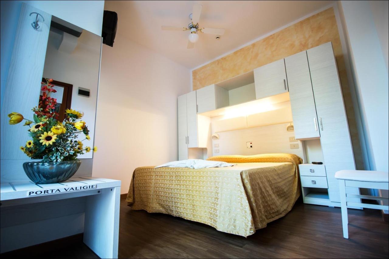 Hotel Belfiore Misano Adriatico Zewnętrze zdjęcie